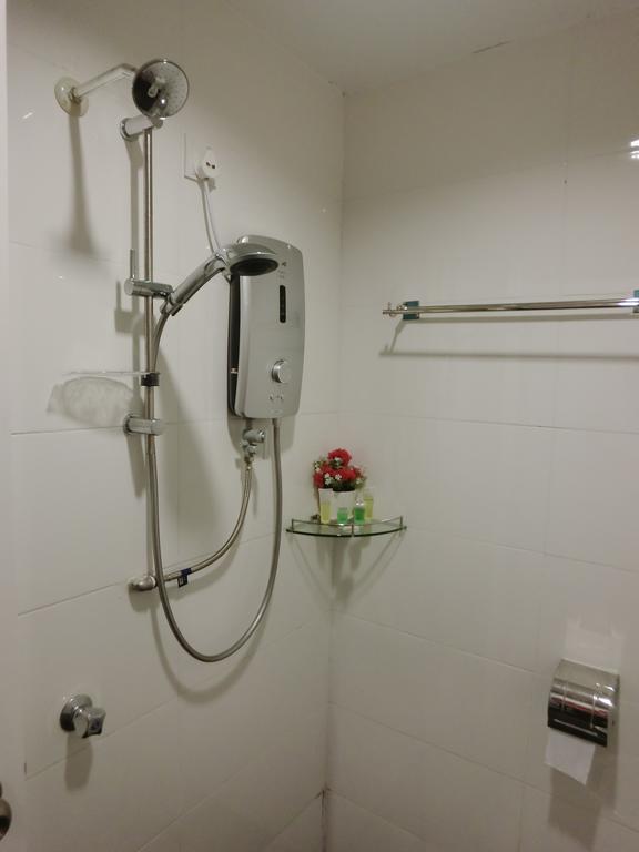 Nah Hotel Skudai Quarto foto